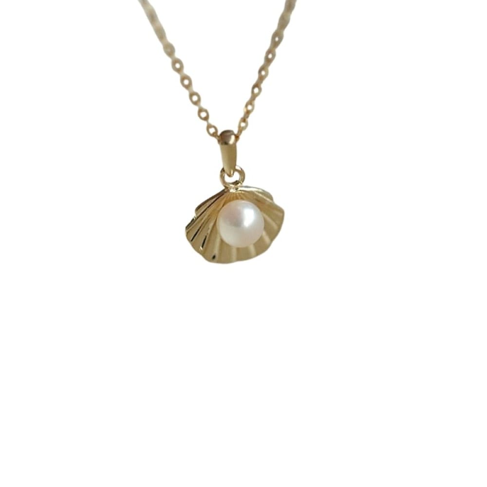 Clam Shell Necklace