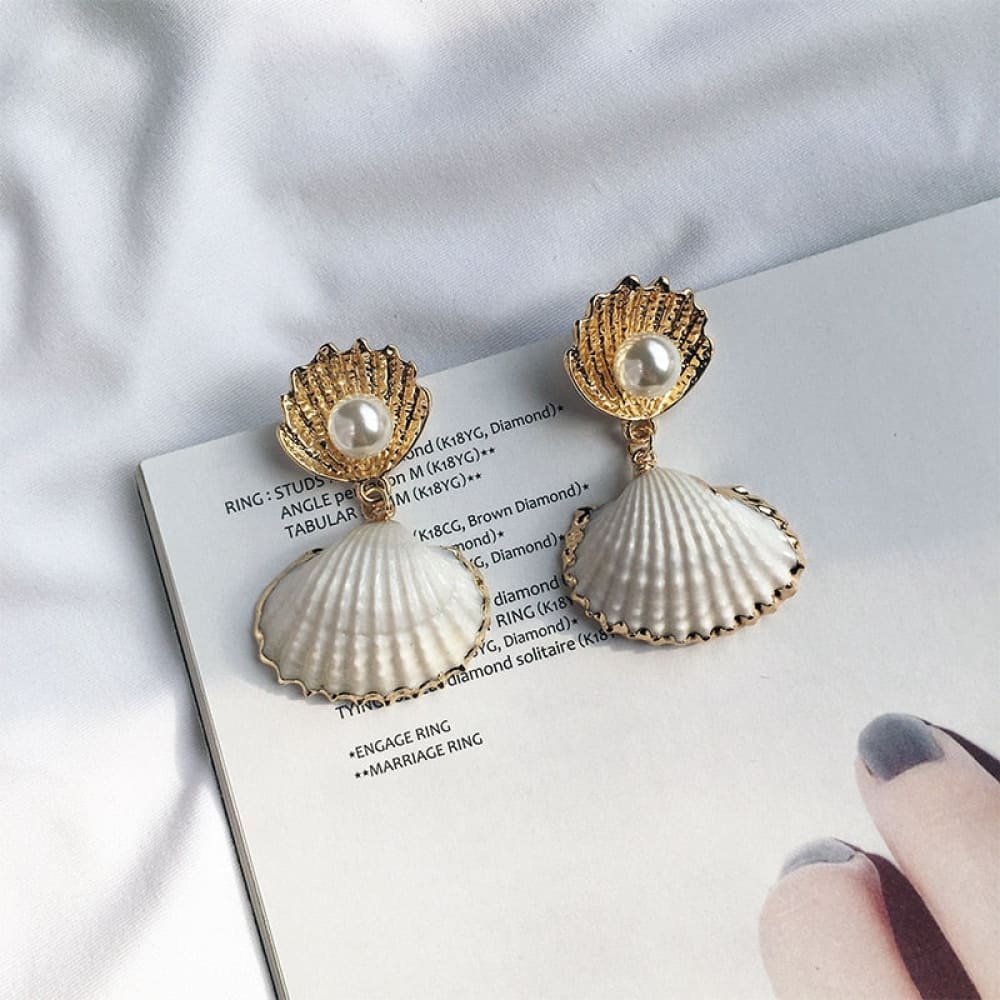 Natural Gold Shell Earrings