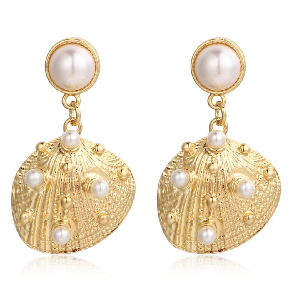 Shell Pearl Earrings