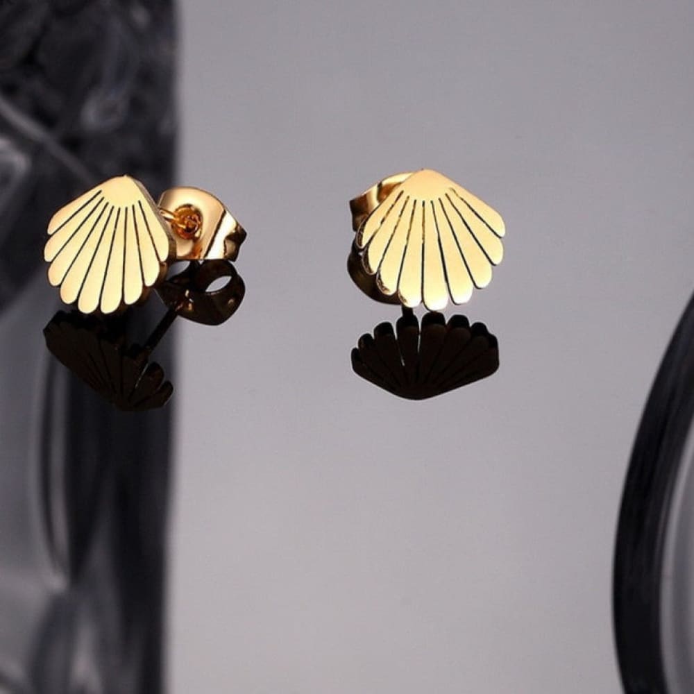 Shell Stud Earrings
