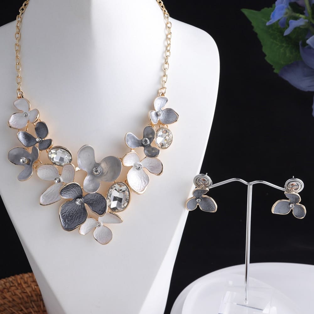 Stainless Flower Beach Necklace