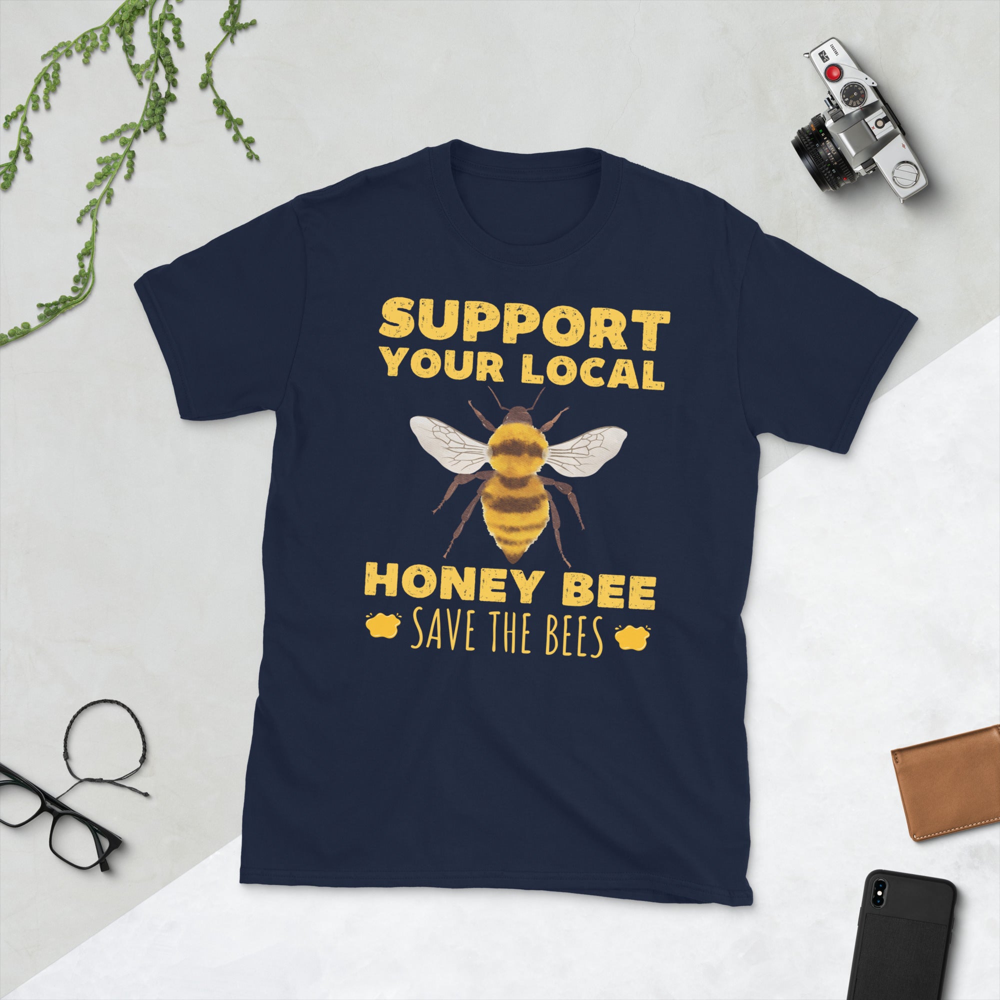 T-shirt Sauvez les abeilles, soutenez votre abeille locale, t-shirt d'apiculture, cadeau drôle de t-shirt d'apiculteur, t-shirt d'apiculteur, t-shirt de jardinier, amoureux des abeilles