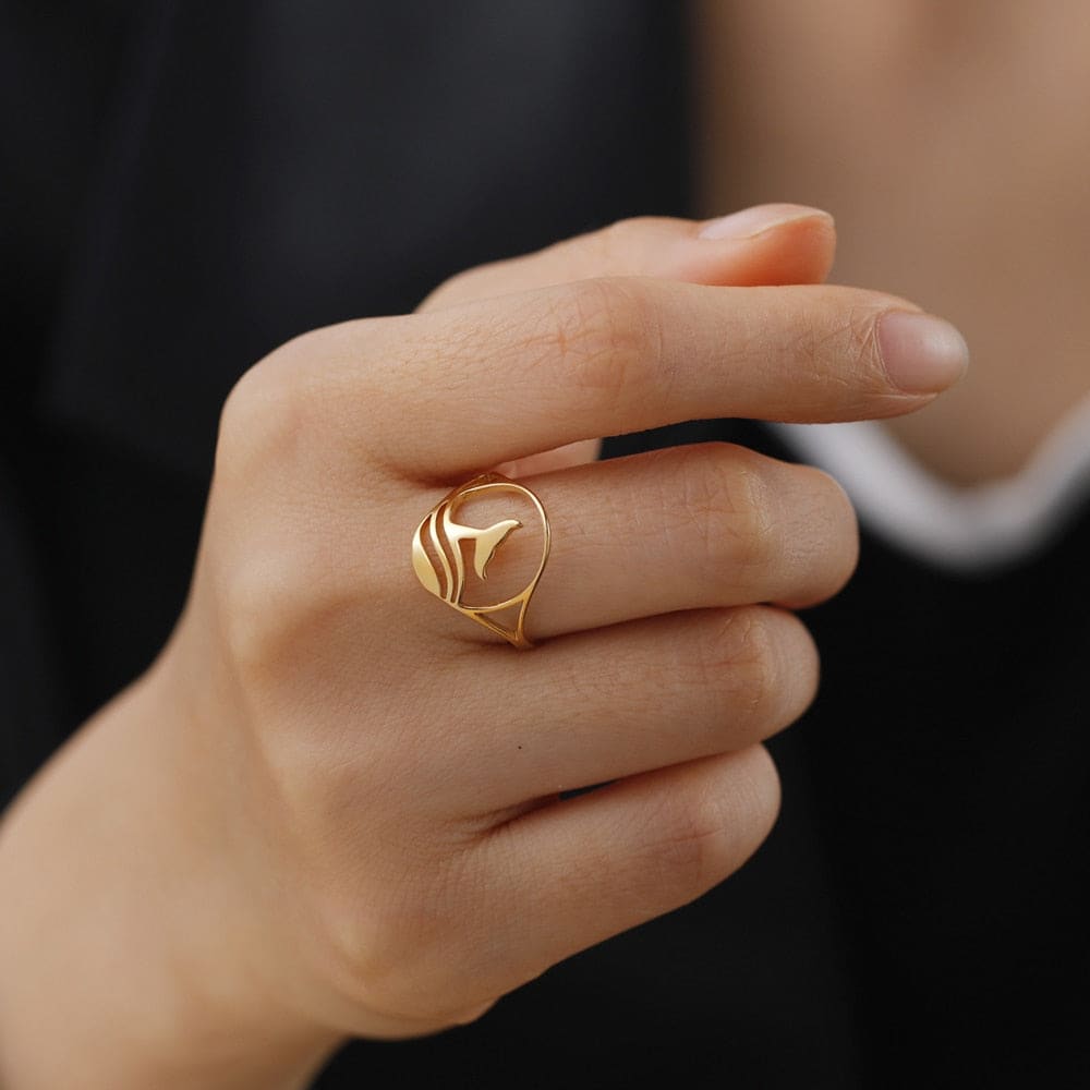 Whale Beach Tail Ring