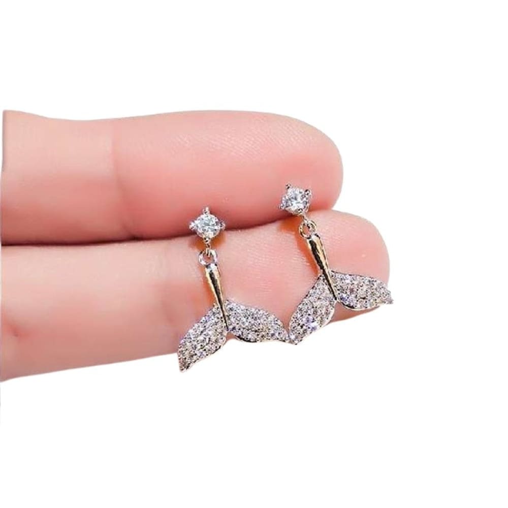 Whale Tail Earrings Gold