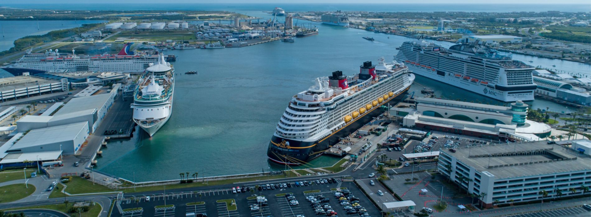 What cruise ships are in port canaveral today? - Madeinsea©