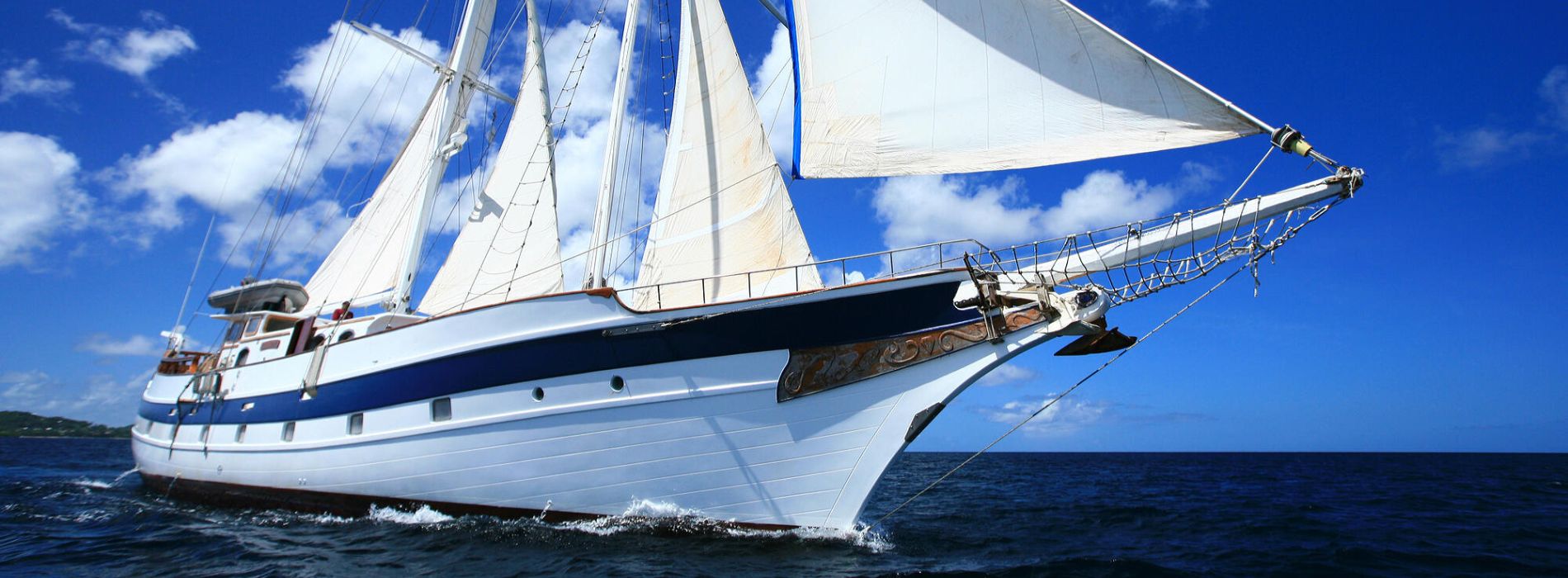 What happened to windjammer barefoot cruises ships? - Madeinsea©