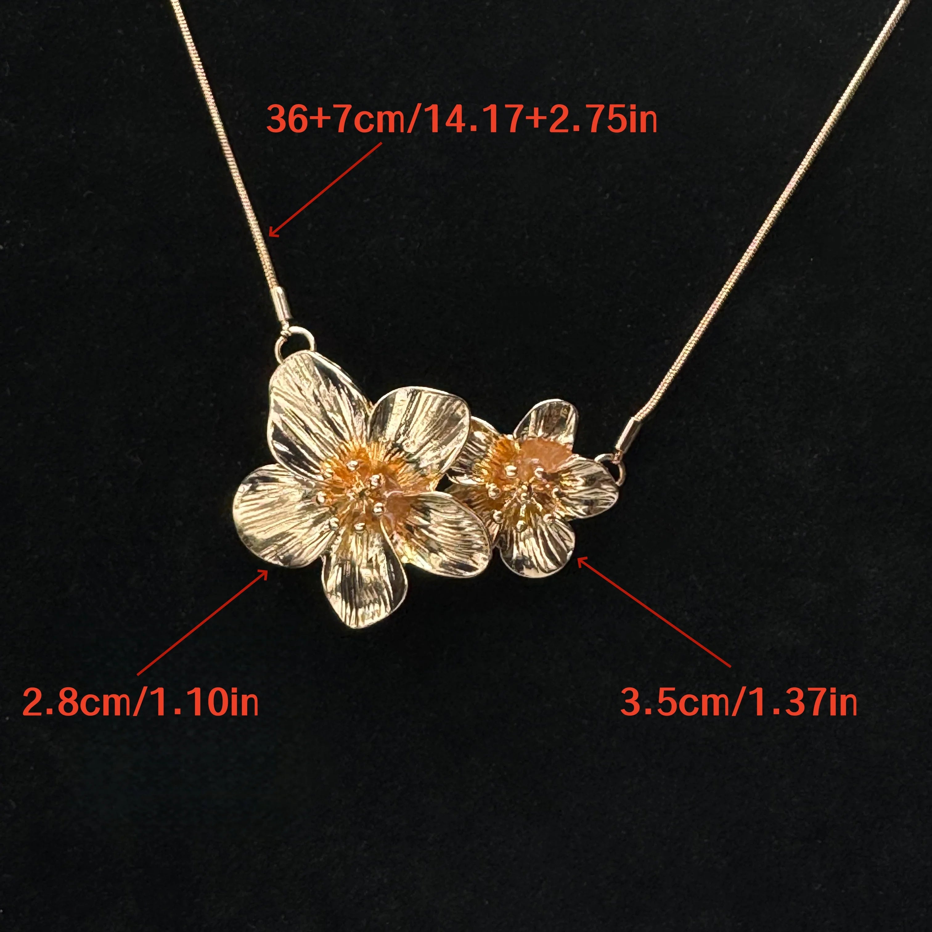 Golden Color Exquisite Rose Metal Choker With Double Flower Design Lively Necklace Beach Vacation Style Necklace