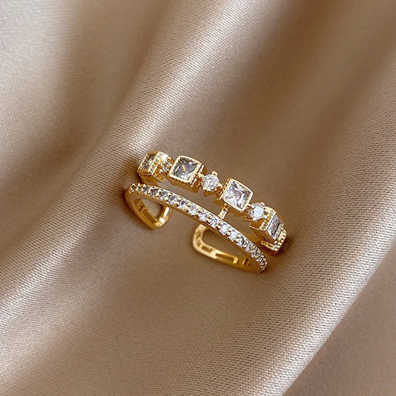 Luxury Gold Color Pearl Zircon Rings for Woman Simple Hollow Heart Cross Opening Joint Ring Wedding Party Elegant Jewelry Gifts