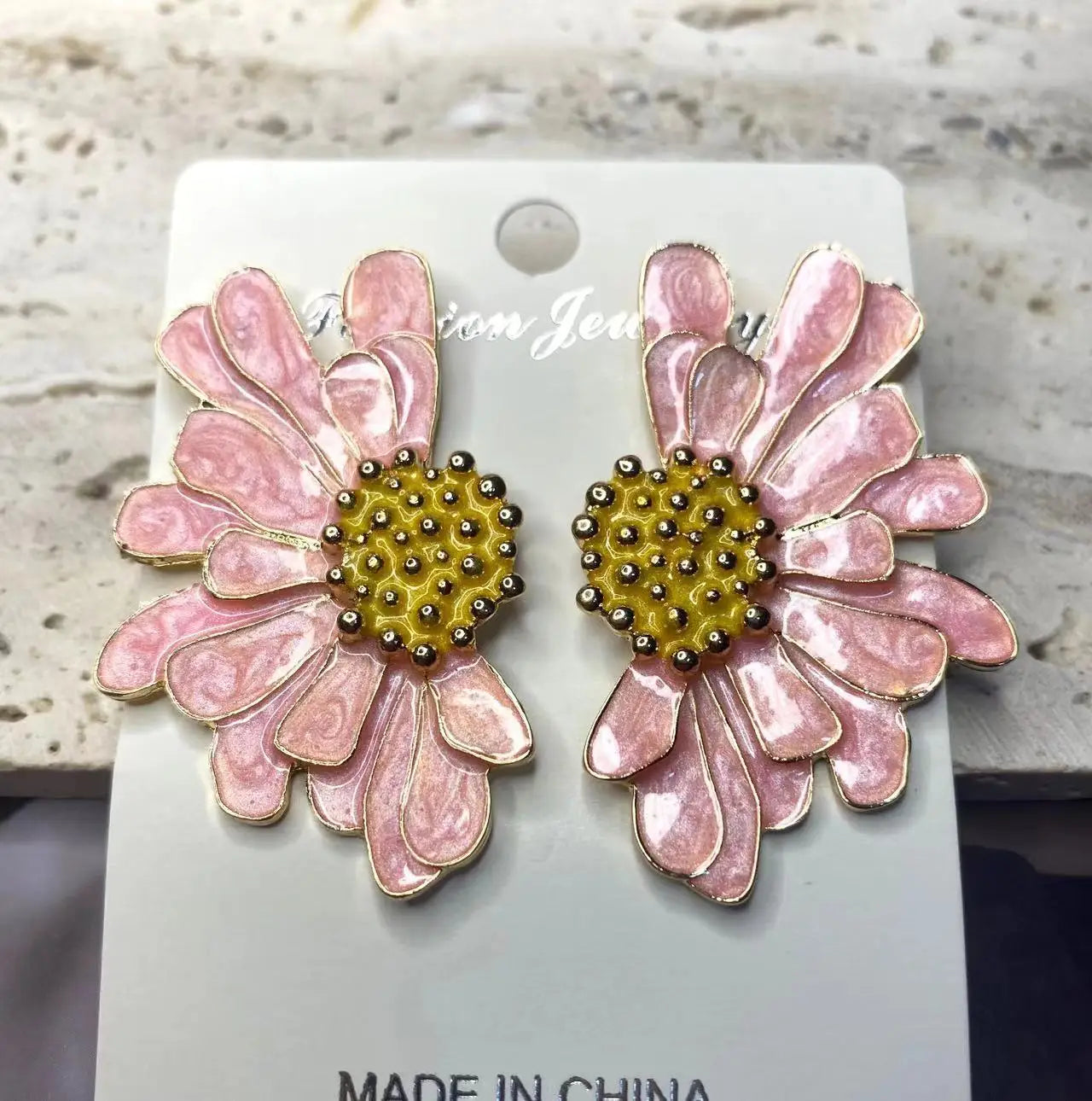 Personality Irregular Dasiy Flower Earrings for Woman Party Casual