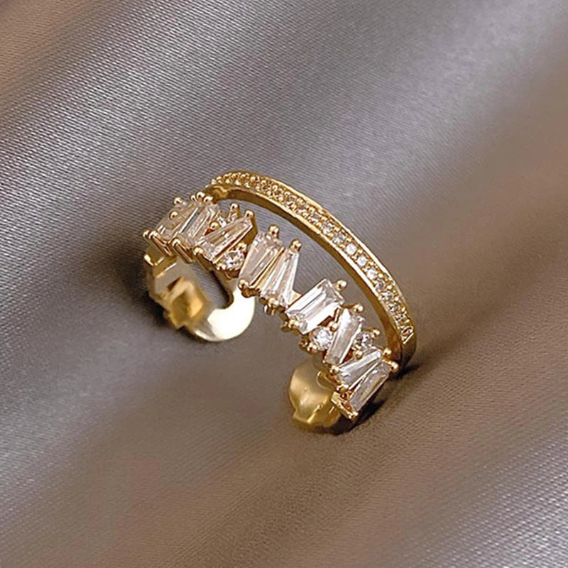Luxury Gold Color Pearl Zircon Rings for Woman Simple Hollow Heart Cross Opening Joint Ring Wedding Party Elegant Jewelry Gifts