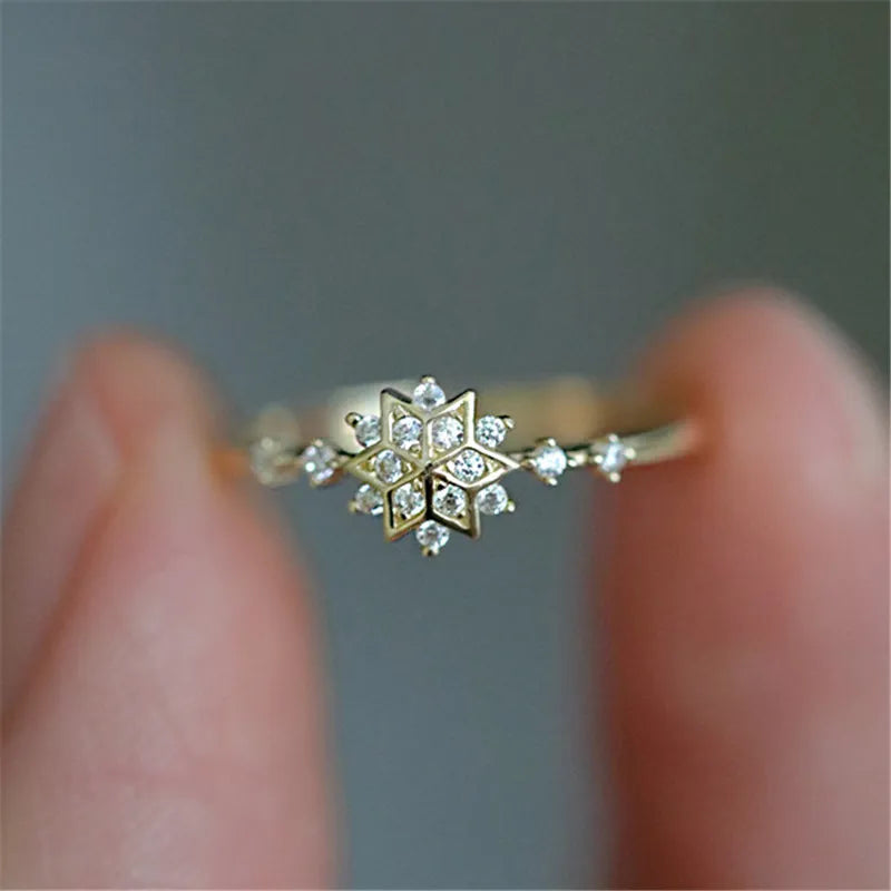 Shiny Zircon Exquisite Snowflake Ring for Women 925 Sterling Silver 14k Gold Plated Romantic Wedding Jewelry