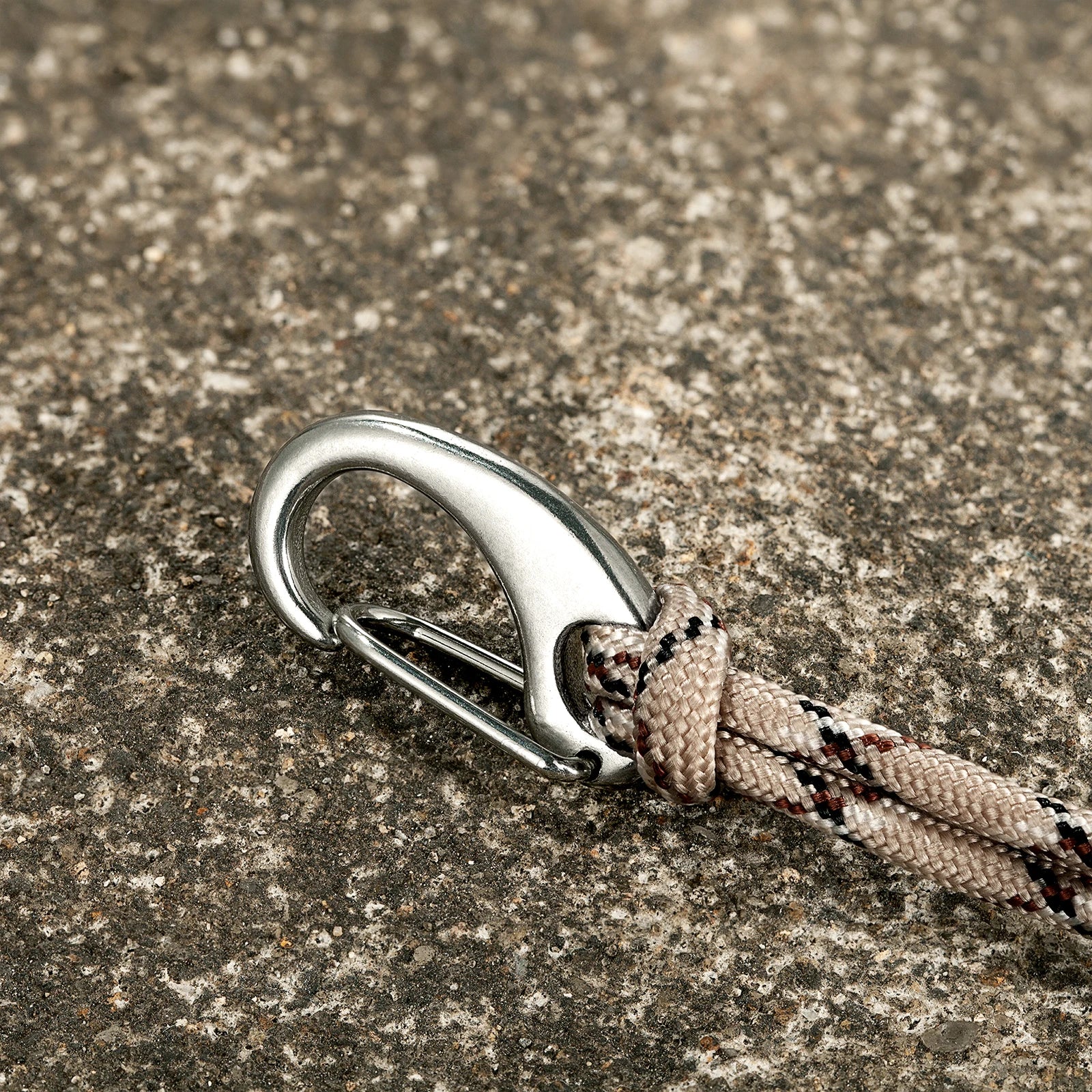 MKENDN 550 Paracord Keychain Lanyard Fist Knot High Strength Parachute Cord Self-defense Emergency Survival Tool Key Ring