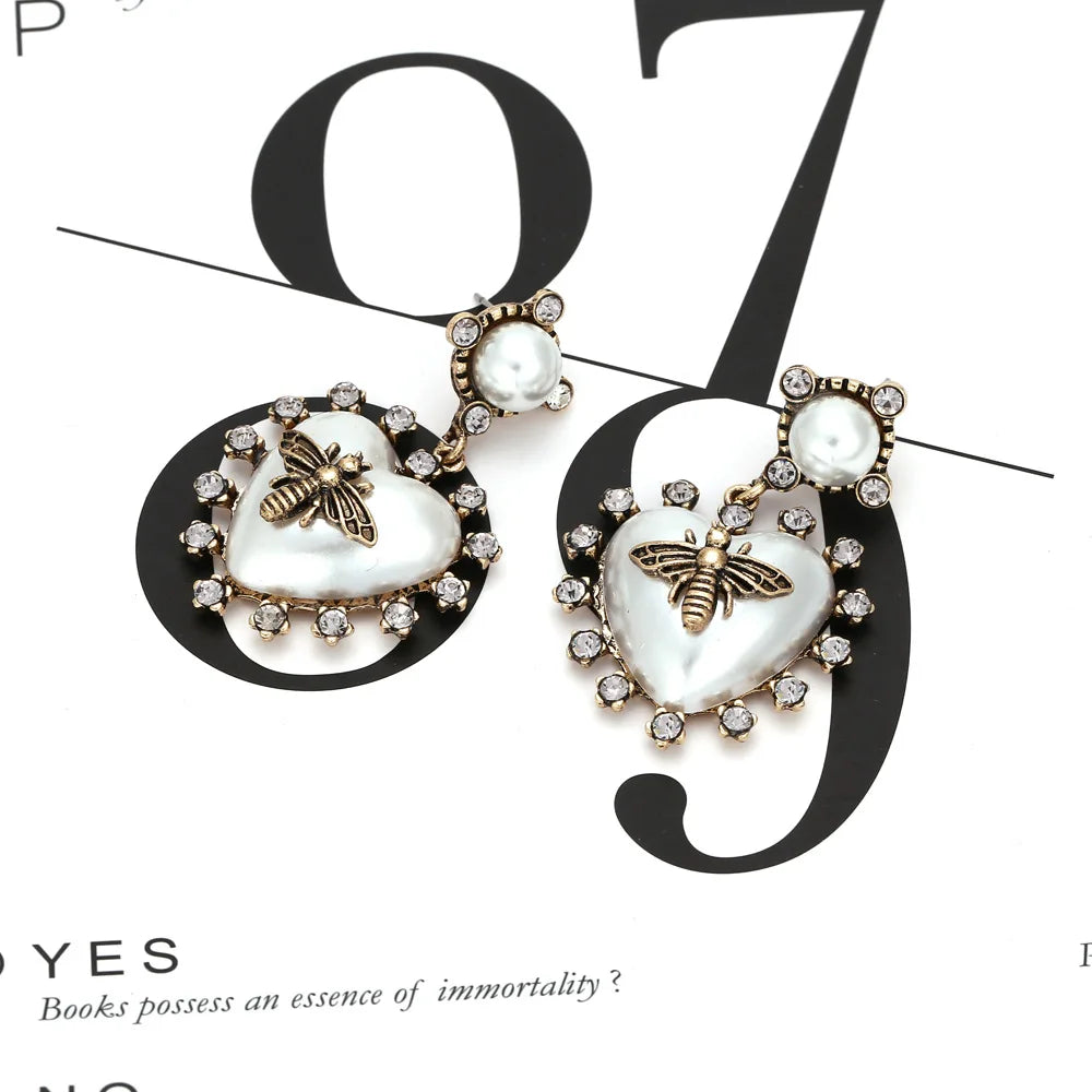Vintage Baroque Heart-shaped Pearl Bee Earrings