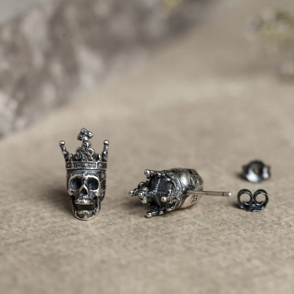 MKENDN 100% 925 Sterling Silver Creative Retro Skull King Crown Stud Earring Punk Gothic Style Ear Pin for Men Women Ear Jewelry