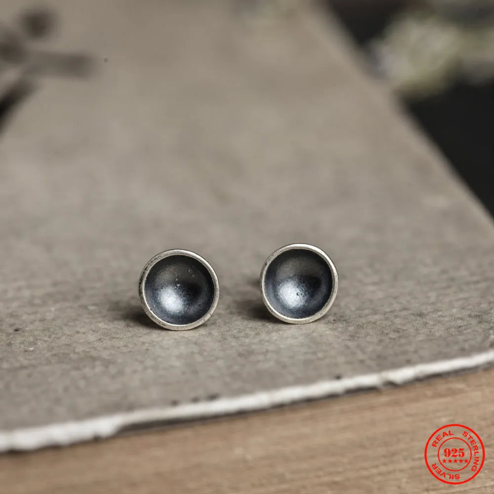 MKENDN Ohrringe aus 925 Sterling Silber, konkav, rund, mit Nieten, hypoallergen, schlicht, personalisierbar, Punk-Stil, Streetstyle-Ohrstecker für Herren