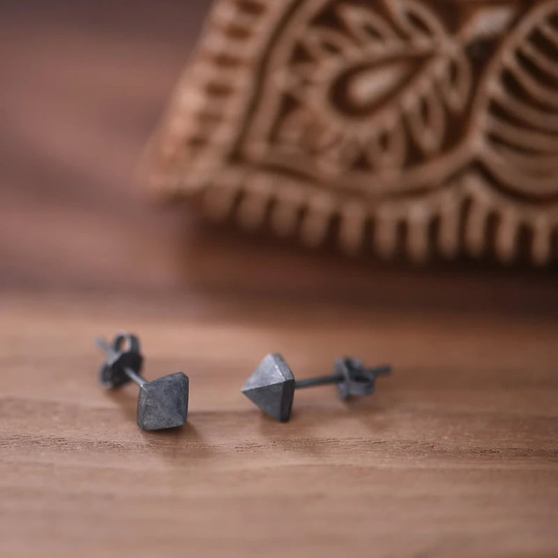 MKENDN 100% 925 Sterling Silver Pyramid Rivet Stud Earrings  Personality Minimalist Ear Jewelry Accessories Neo-Gothic Style