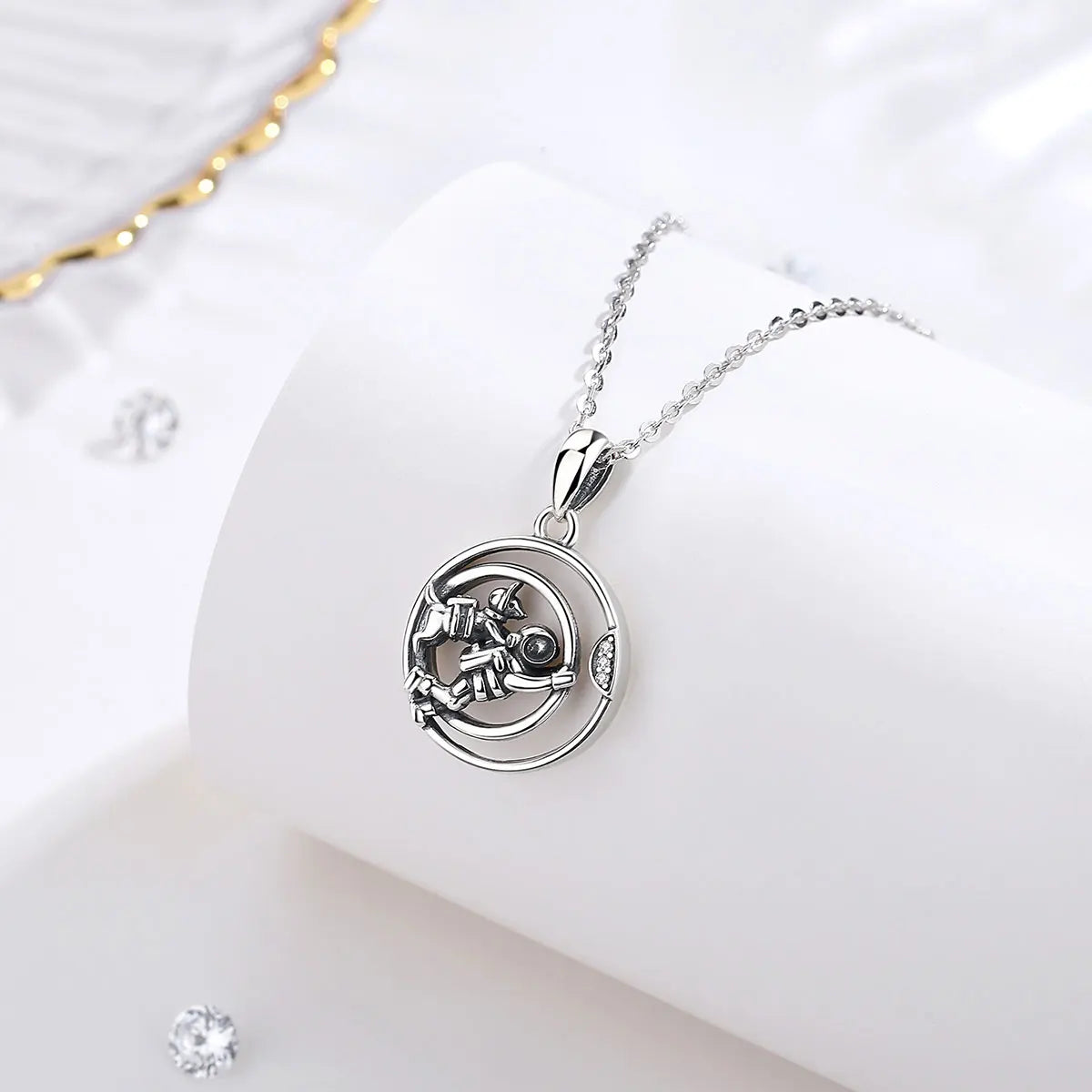 EUDORA Collier avec pendentif astronaute et chien en argent sterling 925, bijou fantaisie raffiné, idéal pour homme et femme