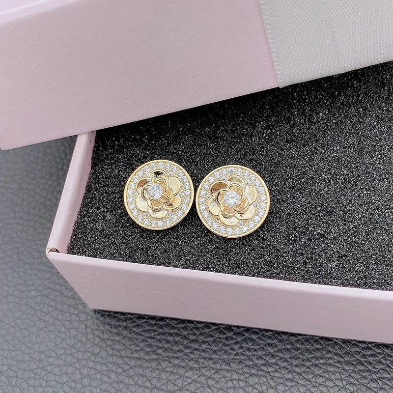Woman 18k goldreal gold Stud Earrings Unusual Earings Trend Piercing Small Crystal Vintage Ear Cuffs For Party Women's Jewelry