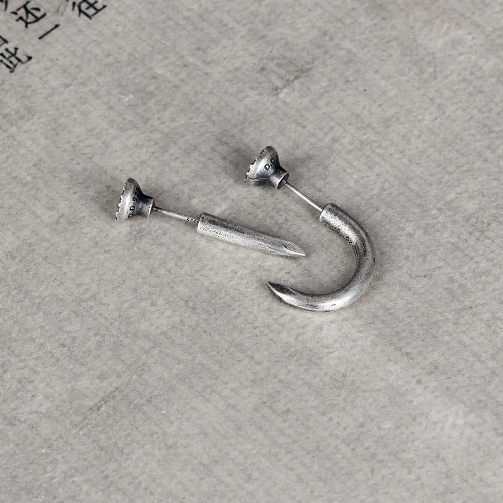 MKENDN 100% 925 Sterling Silber Kreativer Retro Oxidierter Schwarzer Nagelstecker Trendiger Street Punk Ohrstecker für Männer und Frauen