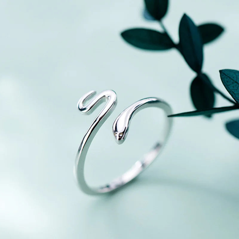 Retro Minimalist Silver Color Open Rings For Women Personality Feather Butterfly Adjustable Finger Ring Girl Jewelry Gift
