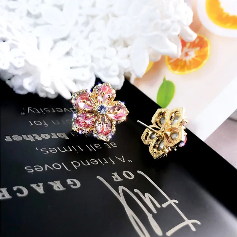 Female Luxury Crystal Zircon Stud Earrings Vintage Flowers Christmas Snowflakes Temperament Earrings Girl New Year Jewelry Gifts