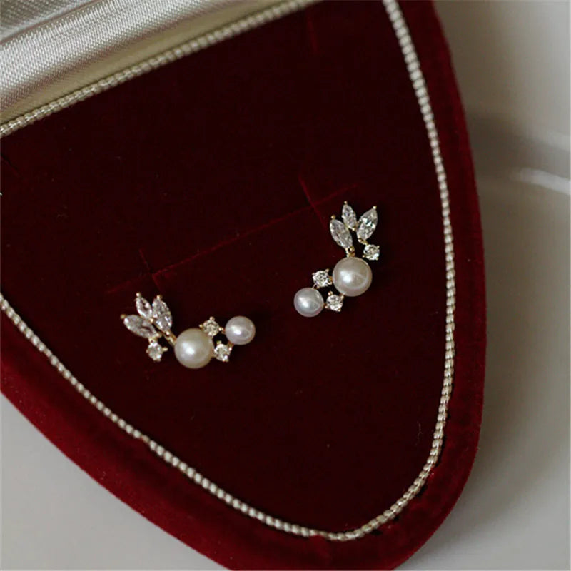 925 Sterling Silber 14K Vergoldete Ohrringe für Frauen Französischer Retro Synthetische Perle Feder Zirkon Ohrring Hochzeitsschmuck