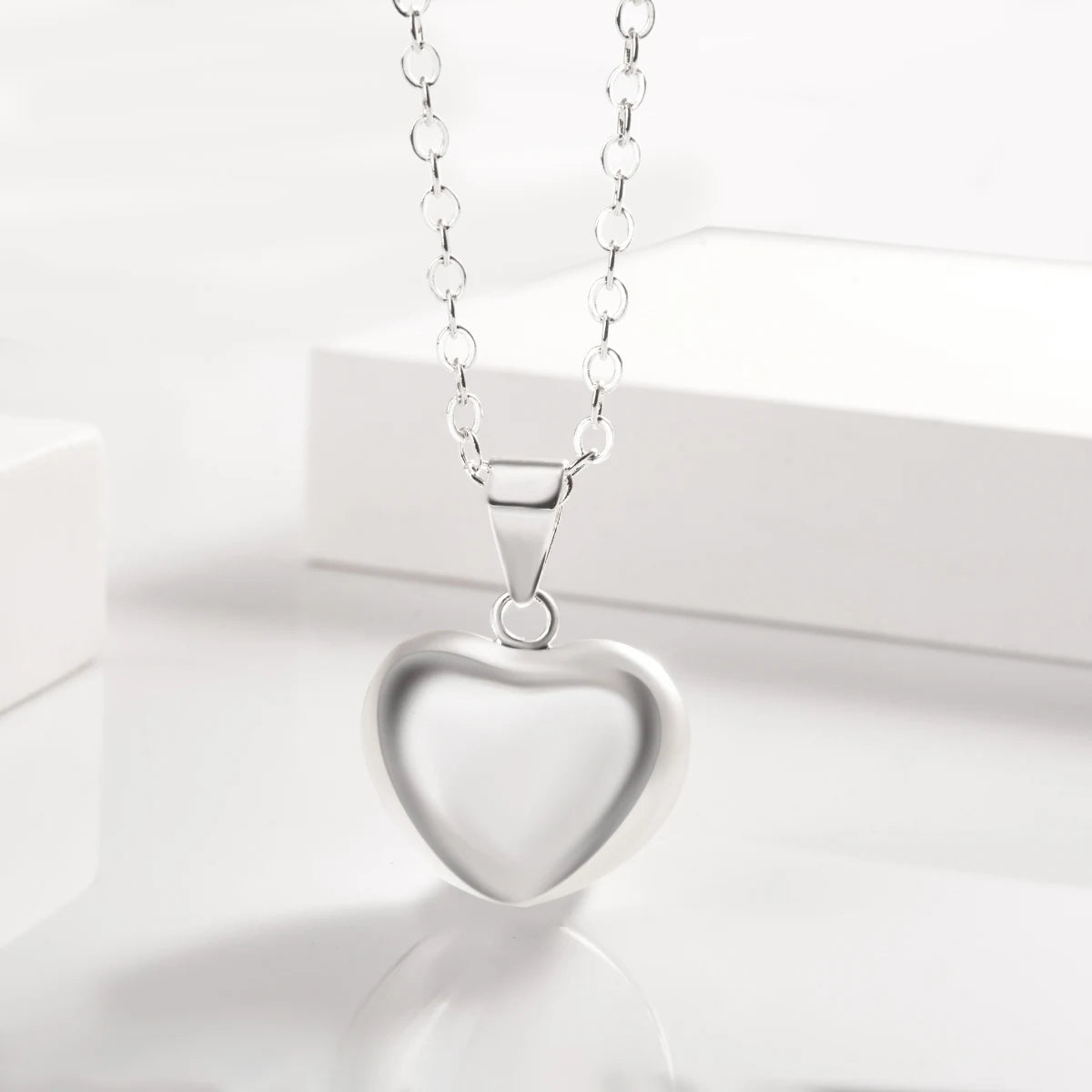 Collier Eudora Bola de Grossesse Collier Boule Coeur Bola de Grossesse Carillon Bébé Boule Musicale Pendentif Appelant d'Ange Cadeau de Maternité