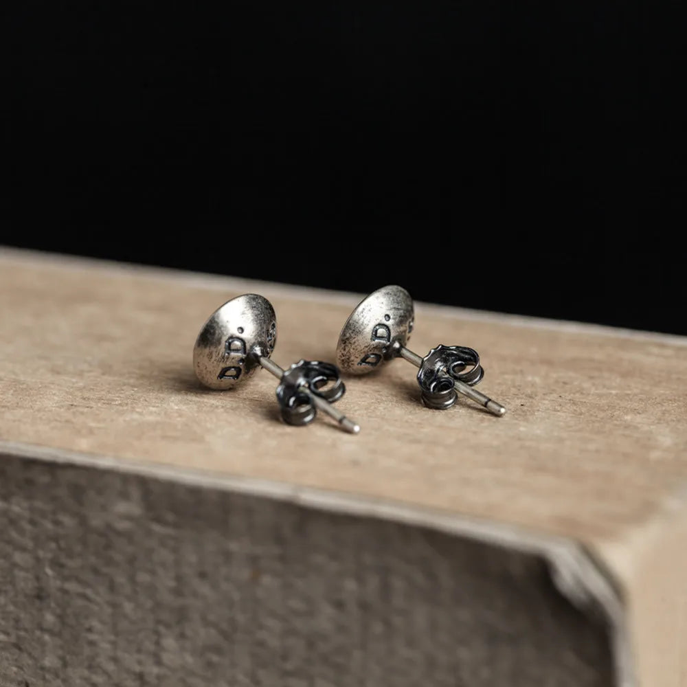 MKENDN Ohrringe aus 925 Sterling Silber, konkav, rund, mit Nieten, hypoallergen, schlicht, personalisierbar, Punk-Stil, Streetstyle-Ohrstecker für Herren