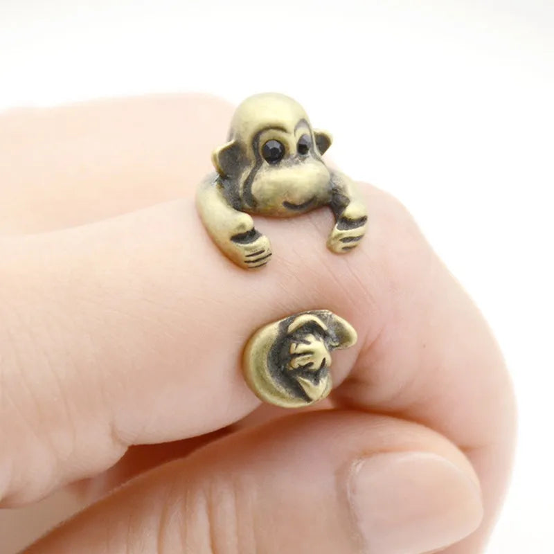 Vintage Colar Handmade Monkey With Banana Ring Punk Animal Anel Masculino Couple Anillos Love Rings For Women Men Jewelry Gifts