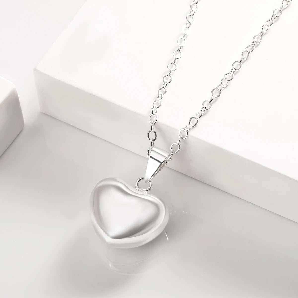 Collier Eudora Bola de Grossesse Collier Boule Coeur Bola de Grossesse Carillon Bébé Boule Musicale Pendentif Appelant d'Ange Cadeau de Maternité