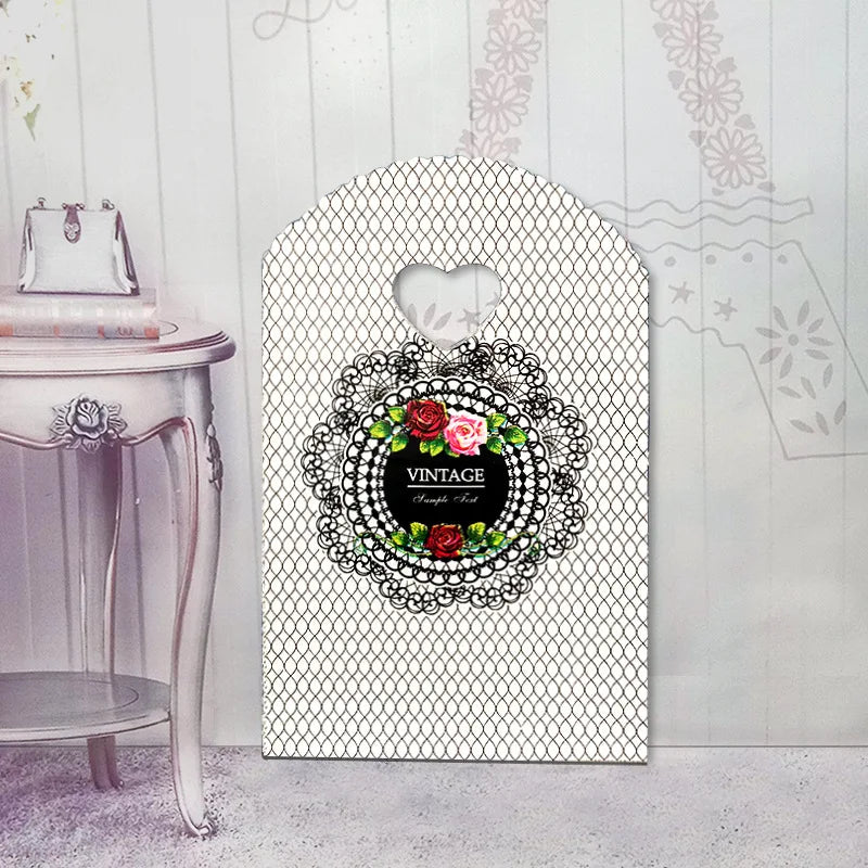 50 teile/los Verschiedene Muster Schmuck Plastiktüte Herzförmigen Ovalen Griffen Mini Geschenkverpackungsbeutel Shop Kleine Einkaufstaschen