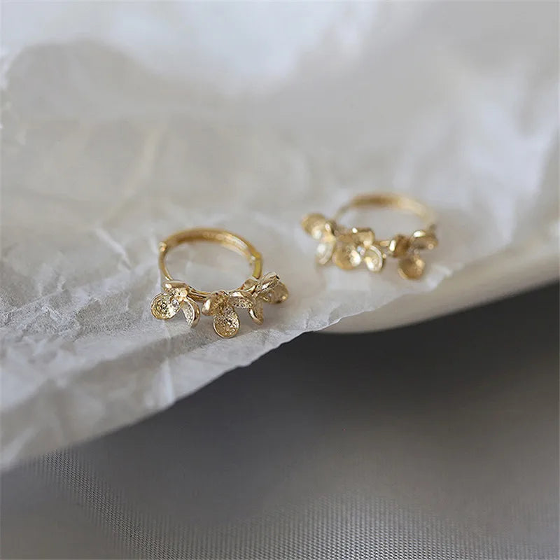 Boucles d'oreilles en argent sterling 925 avec petites fleurs françaises pour femmes, bijoux de luxe, légers, pour fête de mariage, cadeau pour petite amie