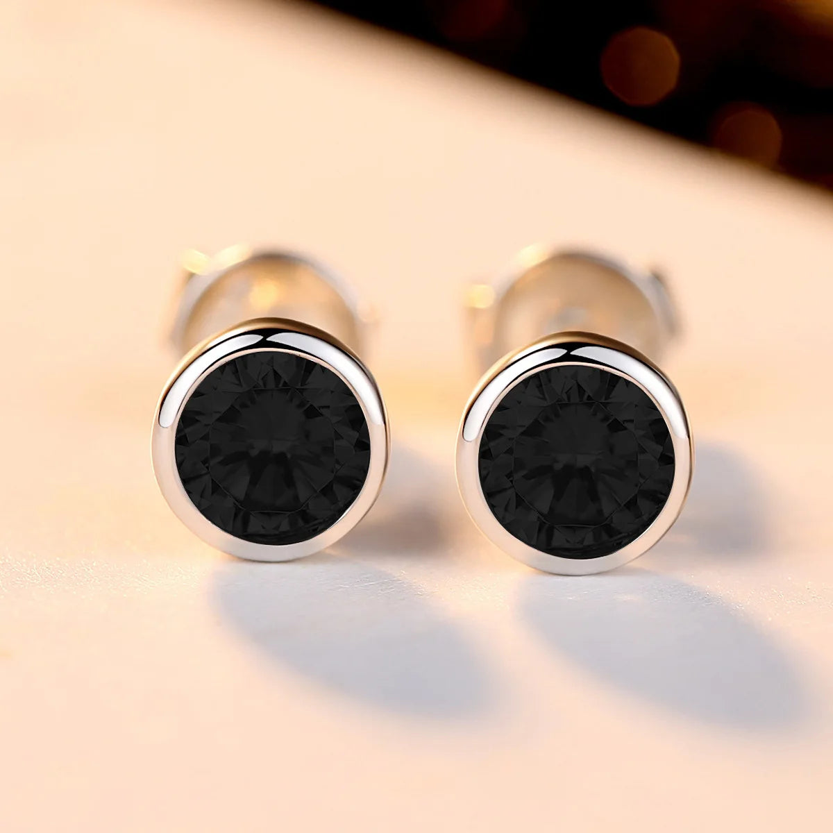 925 Silver Stud Earring for Women Bizuteria Aros Mujer Oreja Gemstone 925 Black White Diamond Jewelry Garnet Earring for Girl