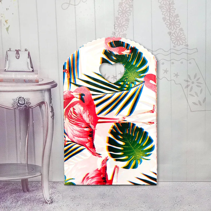 50 teile/los Verschiedene Muster Schmuck Plastiktüte Herzförmigen Ovalen Griffen Mini Geschenkverpackungsbeutel Shop Kleine Einkaufstaschen