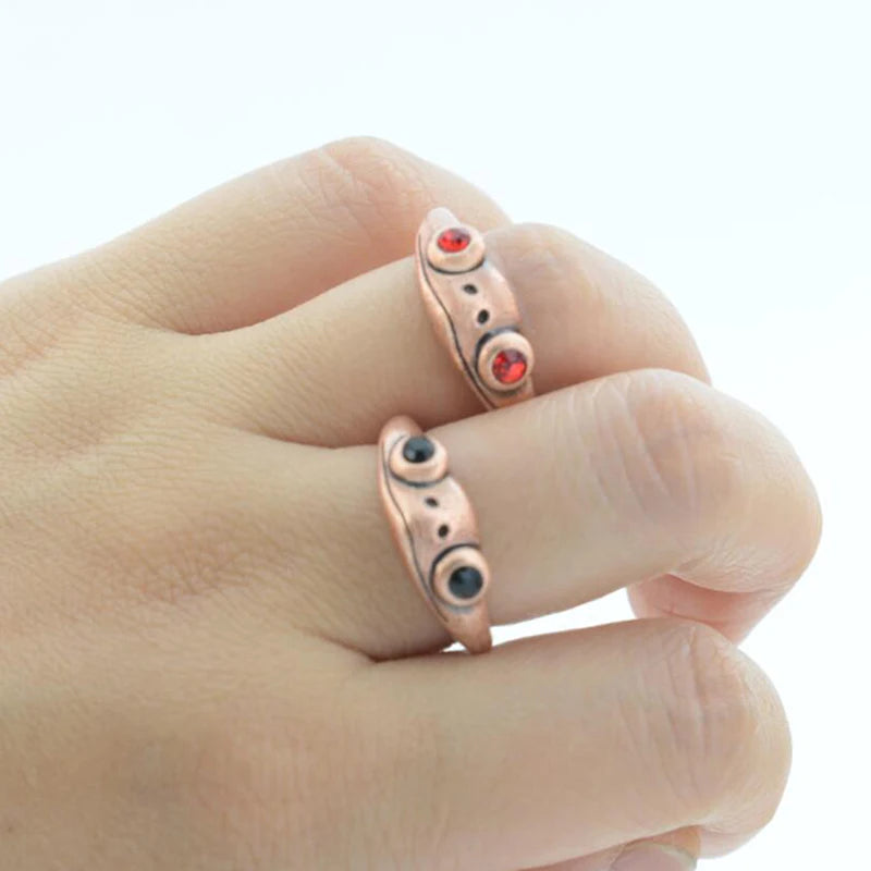 New Vintage Crystal Eye Frog Ring Men Boho Brass Knuckle Animals Anel Masculino Love Rings For Women Girls Fashion Jewelry Gift