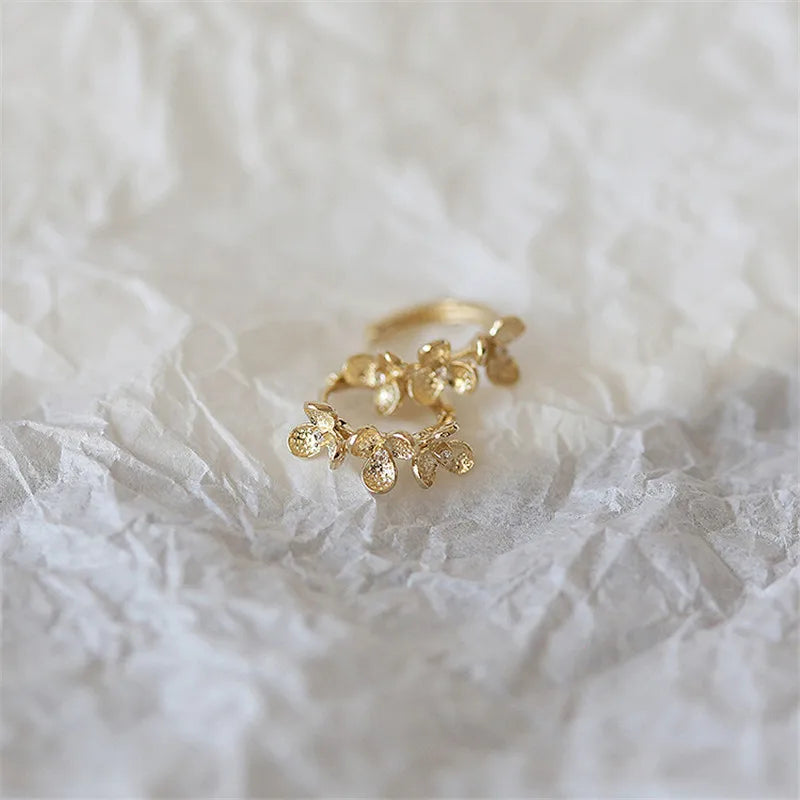 Boucles d'oreilles en argent sterling 925 avec petites fleurs françaises pour femmes, bijoux de luxe, légers, pour fête de mariage, cadeau pour petite amie