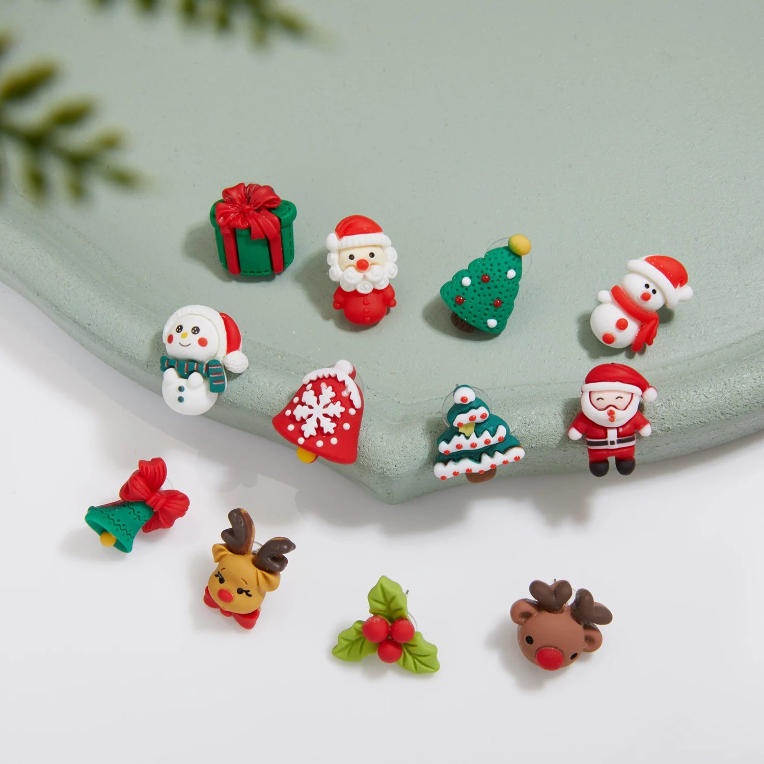 Fashion Christmas Ornaments Stud Earrings For Women Santa Claus Snowman Elk Christmas Tree Asymmetry Earring New Year Jewelry