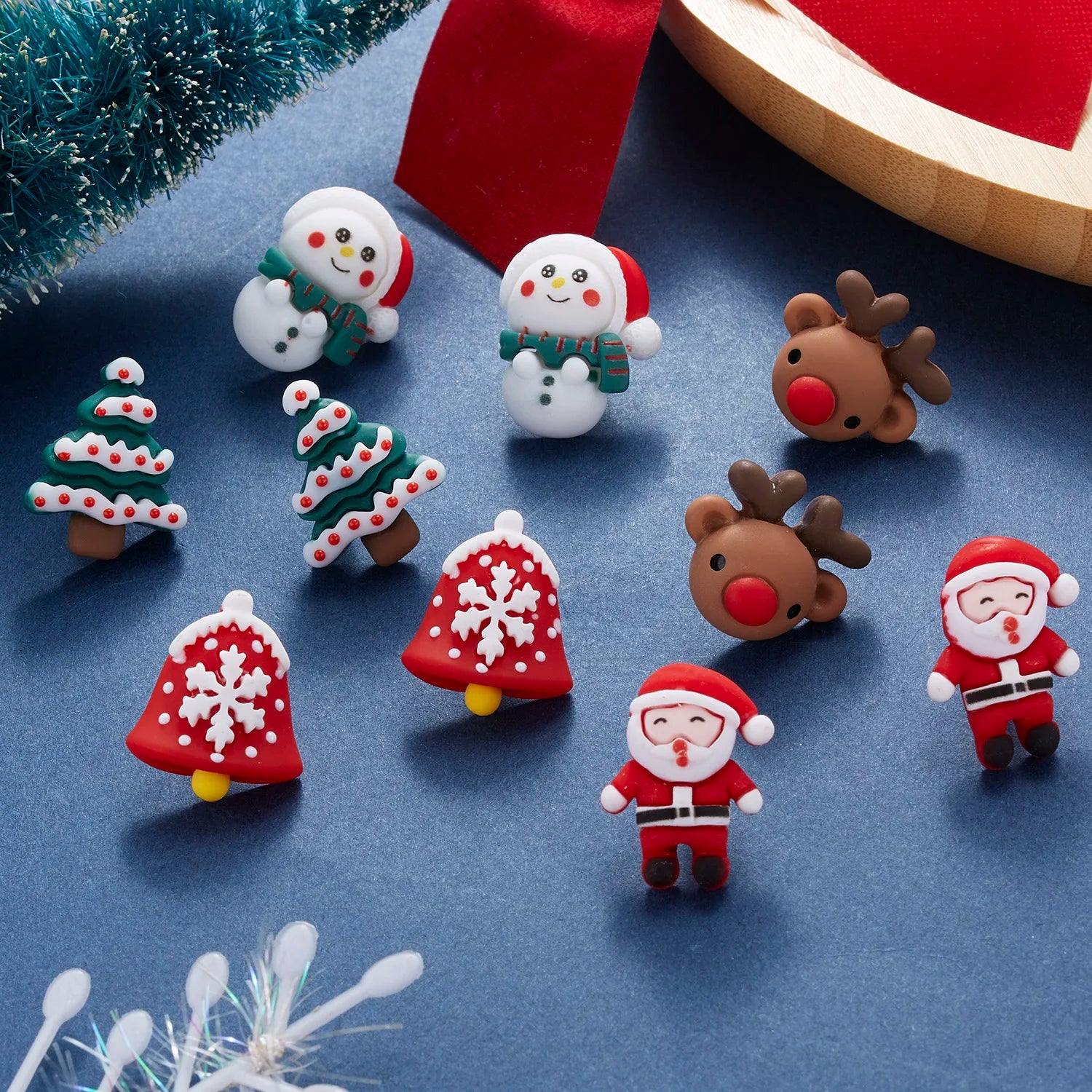 Fashion Christmas Ornaments Stud Earrings For Women Santa Claus Snowman Elk Christmas Tree Asymmetry Earring New Year Jewelry