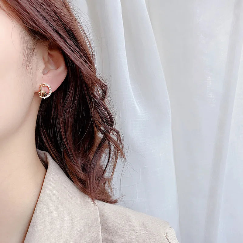 New Christmas Deer Stud Earrings for Women Cute Animal Elk Rhinestone Earring Merry Christmas New Year Wedding Jewelry Gifts