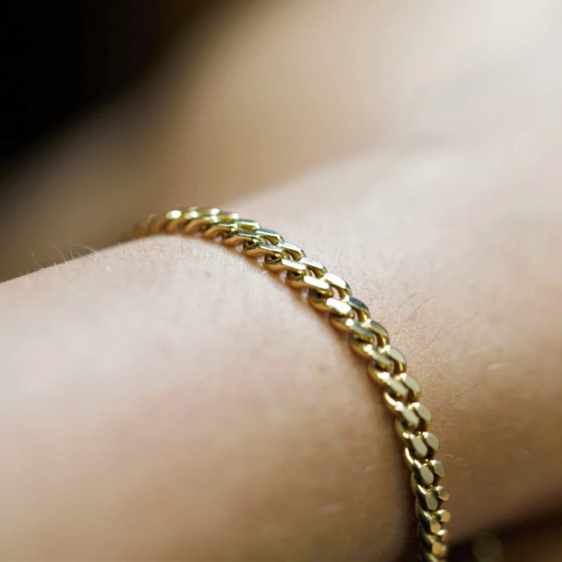 Vnox Basic 3/5/7/9/11mm Wide Curb Cuban Link Chain Bracelets for Men Women Jewelry Anti Allergy Stainless Steel Wristband Gifts