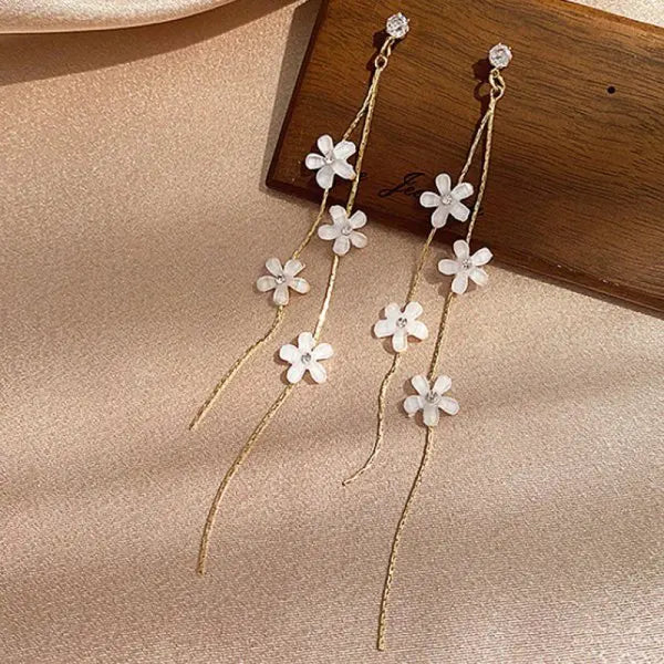 Sweet Small Daisy Flower Bracelets For Women Personality Cute Flower Bangles Girls Wedding Party Birthday Jewelry Gifts
