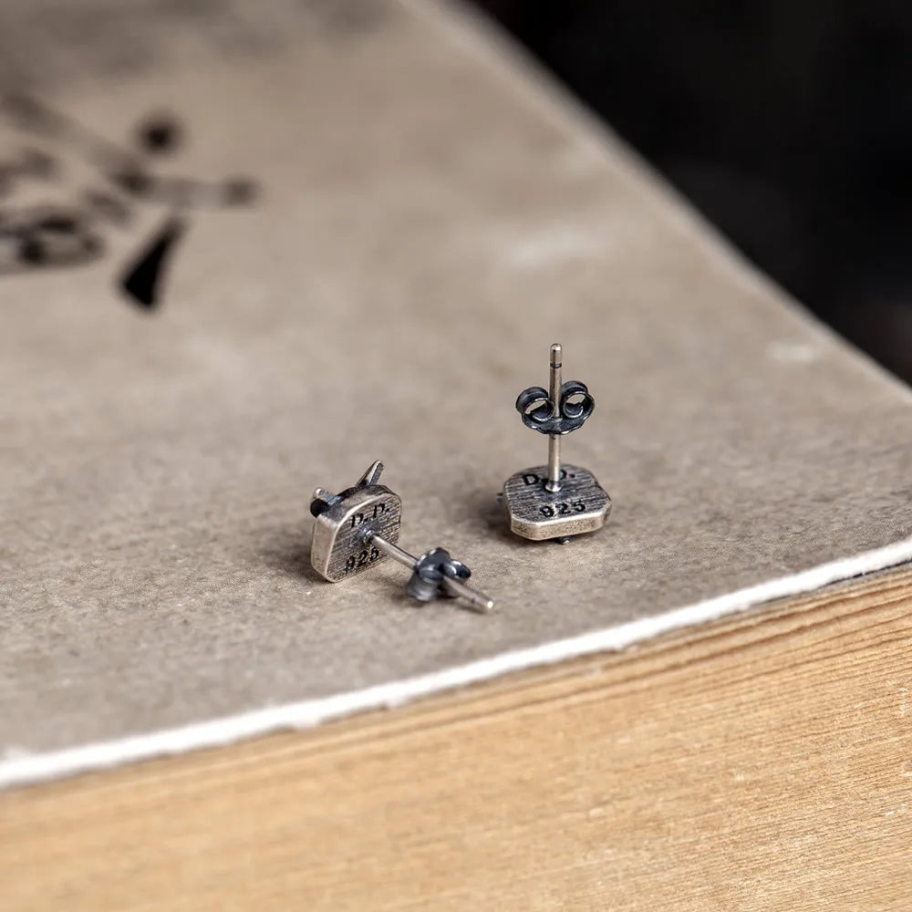 MKENDN Ohrstecker aus 100 % 925er Sterlingsilber im kreativen Retro-Geometrie-Eulen-Stil, Street-Punk-Stil für Damen und Herren, Gothic-Tierschmuck