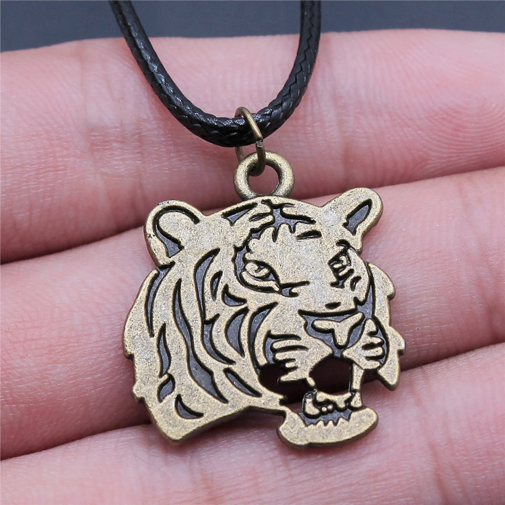 Animal Black Leather Necklace Elephant Wolf Dragon Horse Gecko Lizard Pendant Necklace For Women Men Boy Girls