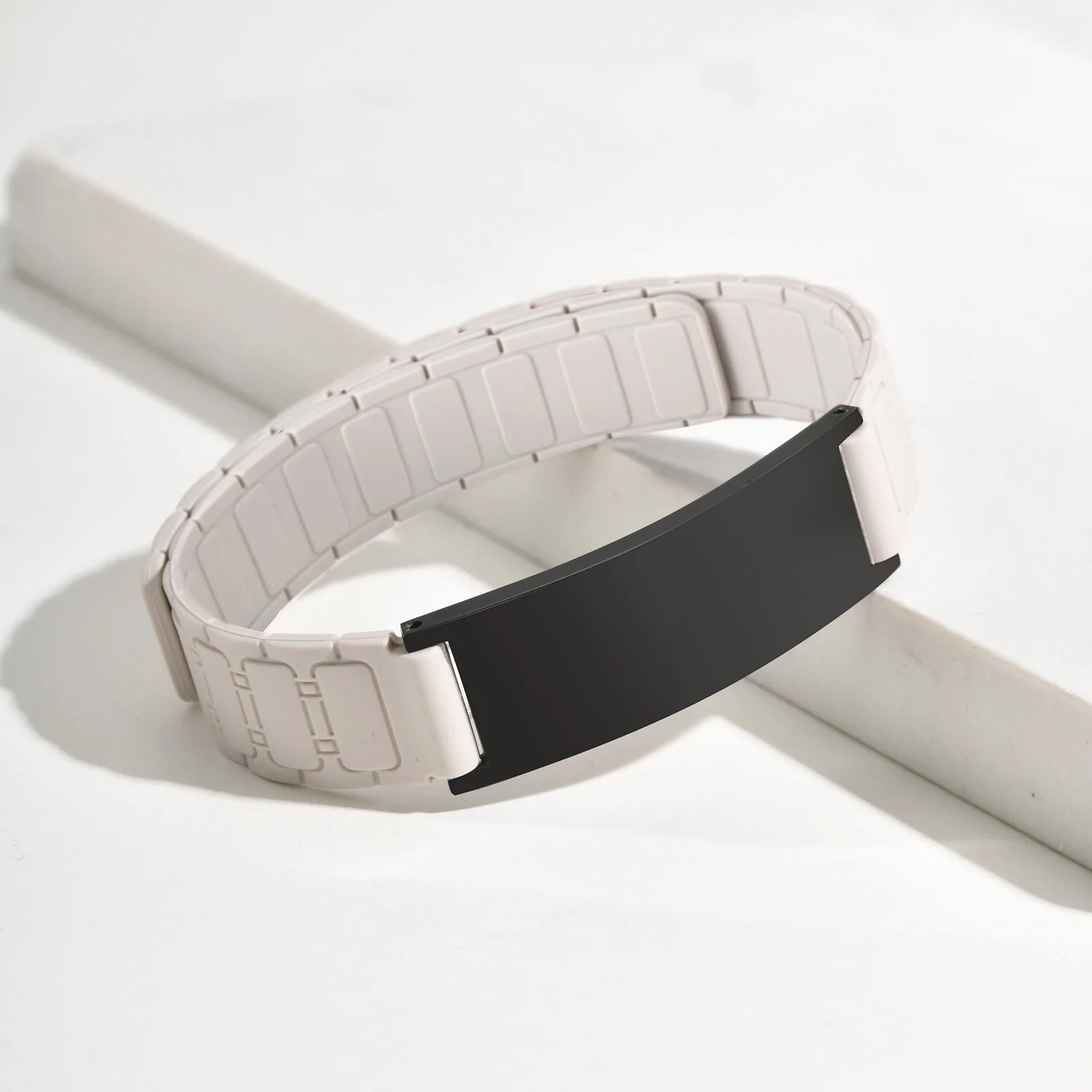 Vnox Free Engraving Magnetic Silicone Bracelet For Women,Stainless Steel Curved Nameplate Bracelet Bangle,Customizable Jewelry