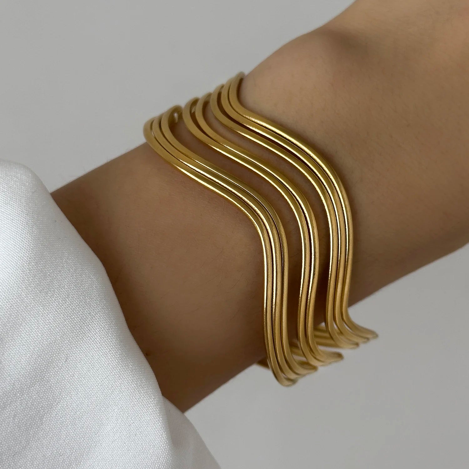 Stainless Steel Multilayer Wave Wide Bangles for Women Gold Color Metal Chunky Flower Cuff Bangle Bracelets Aesthetic Jewelry