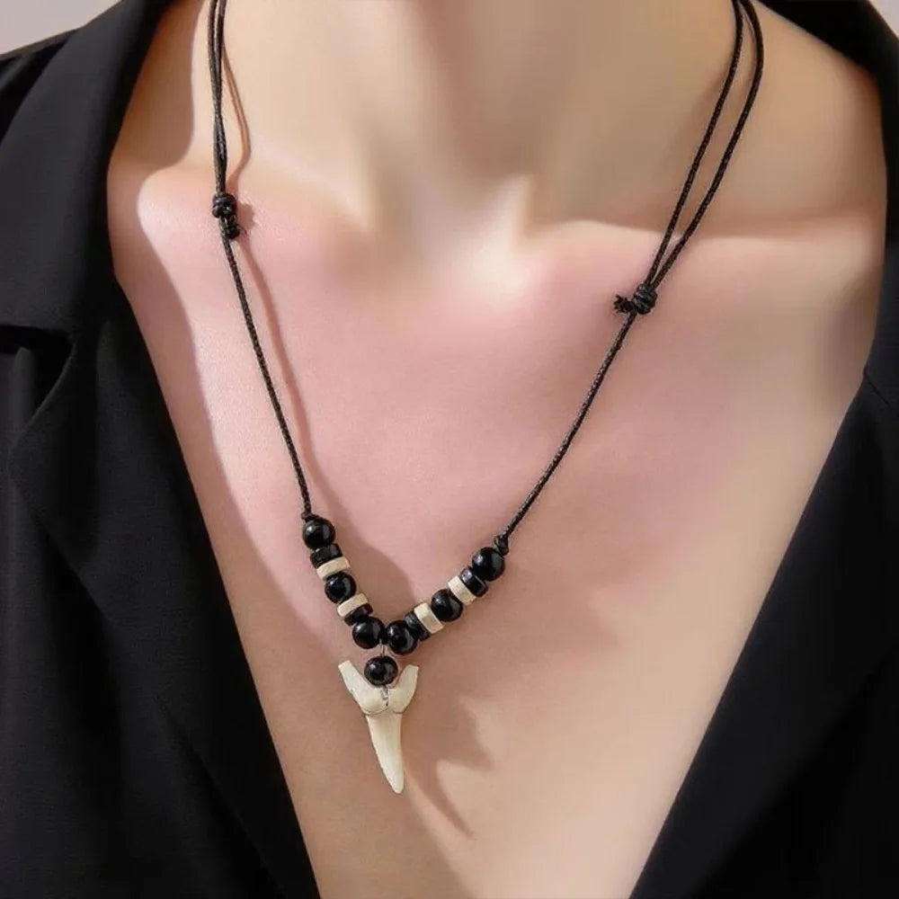 Fashion Retro Imitation Shark Tooth Pendant Necklace Men Women Ethnic Style Bohemian Necklaces Party Gift Jewelry Accessories