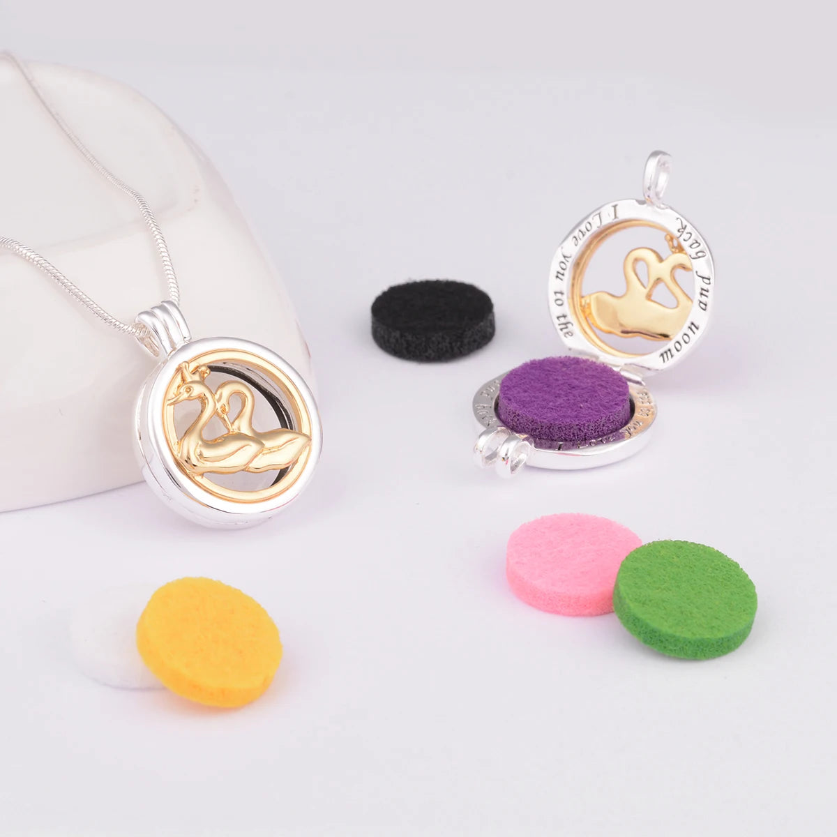 Eudora Copper Perfume Essential Oil Diffuser Necklace Aromatherapy Diffuser Locke Pendants Healing Jewelry Gift