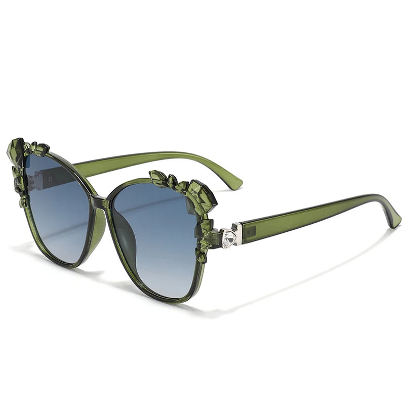 New Fashion Candy Color Cat Eye Sunglasses Women Men Gradients Lens Y2K Punk Popular Style Diamond Decoration Frame Luxury UV400