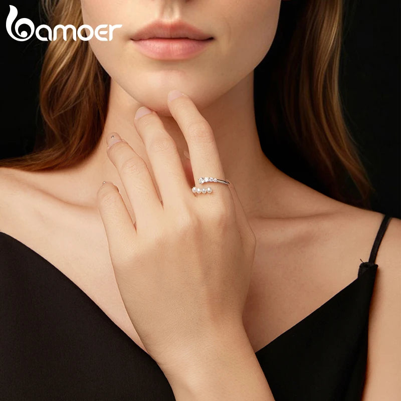 BAMOER Süßwasserperlen-Moissanit-Ring mit 4 Steinen in verschiedenen Größen, rund geschliffenen Labordiamanten, 925er Sterlingsilber, eleganter Schmuck für Damen