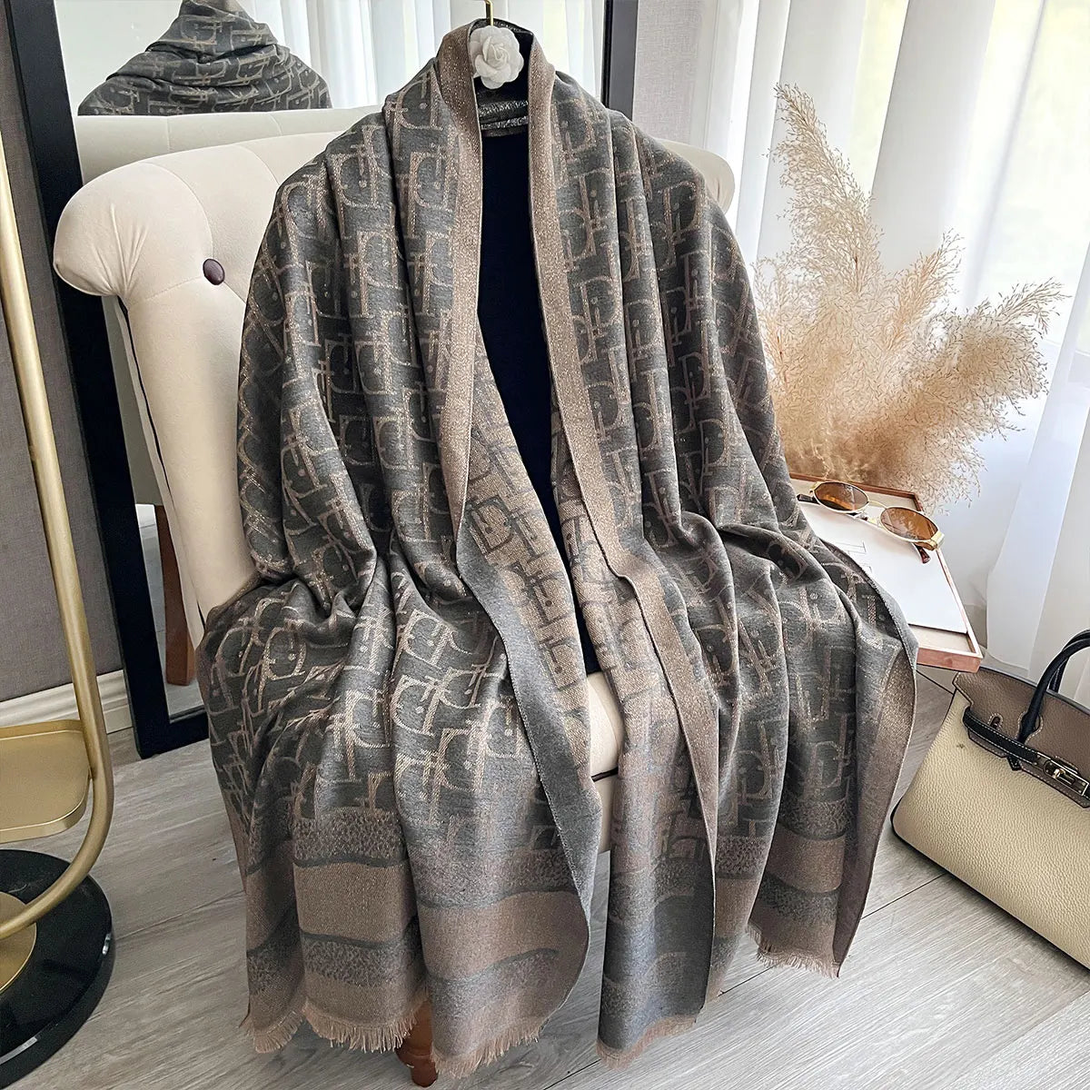 2025 Ladies Muslim Hijab Golden Thread Scarves Spring and Autumn Sun Protection Decoration Shawl Foulard Wrap Headscarf Scarf